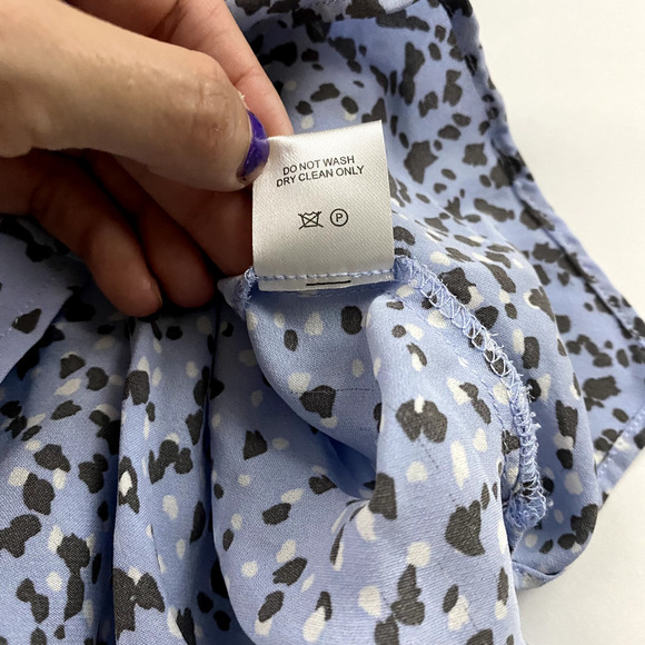 Tyler Boe 100% SILK Blue Polka Dot Button Up Shirt L/S Collared Sz S Split Hem - Picture 8 of 9